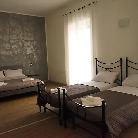 לינה וארוחת בוקר La Residenza Di Adamo 3*