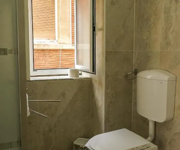 La Residenza Di Adamo Bed & Breakfast 3*